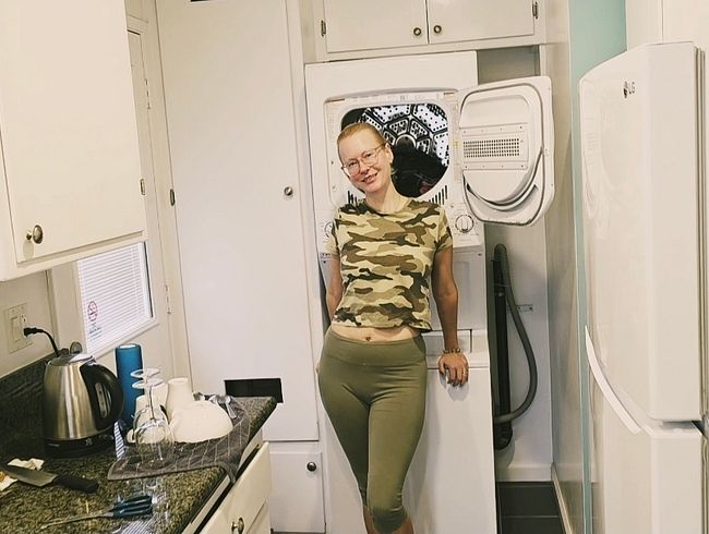 blondehexe Porno Video: 2 Cum***ts! Notgeile Hausfrau bekommt Hilfe vom Nachbarn