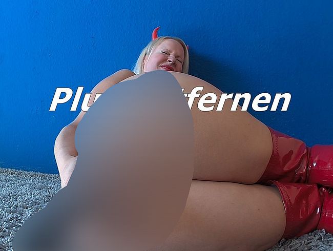 blondehexe Porno Video: ana*plug entfernen