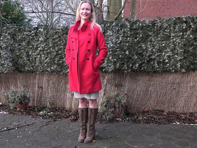 blondehexe Porno Video: Dampfender outdoor pi**