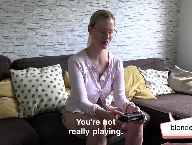 blondehexe Porno Video: Get out of the friendzone