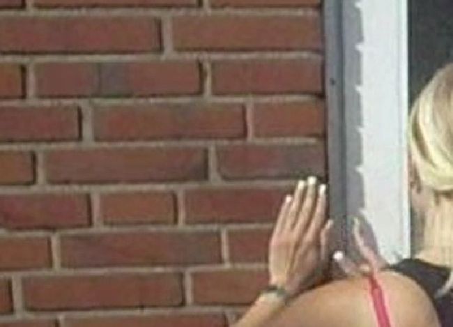 blondehexe Porno Video: Guten Tag